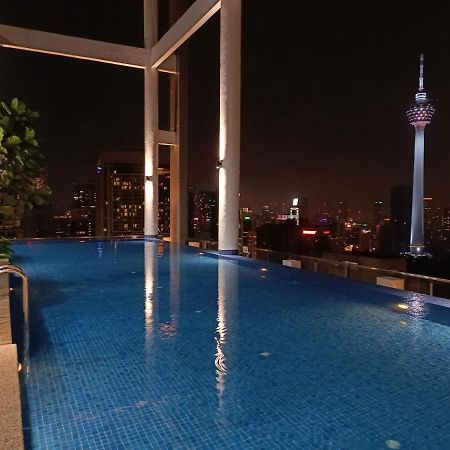 Appartamento Cl 29A Insta Klcc View & Infinity Pool Kuala Lumpur Esterno foto
