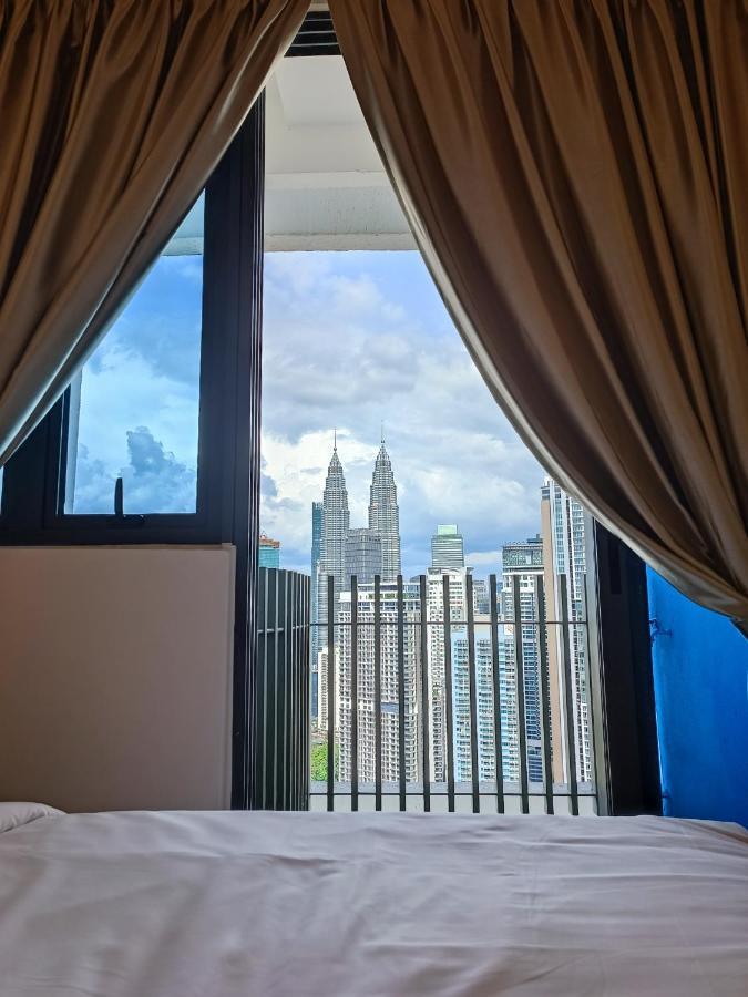 Appartamento Cl 29A Insta Klcc View & Infinity Pool Kuala Lumpur Esterno foto
