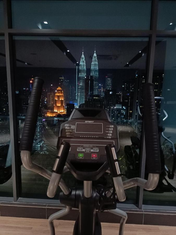 Appartamento Cl 29A Insta Klcc View & Infinity Pool Kuala Lumpur Esterno foto